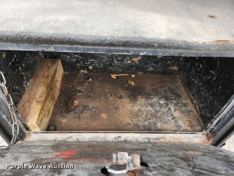 image for item JM9037 2000 Ford F550  dump truck