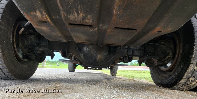 image for item JM9037 2000 Ford F550  dump truck