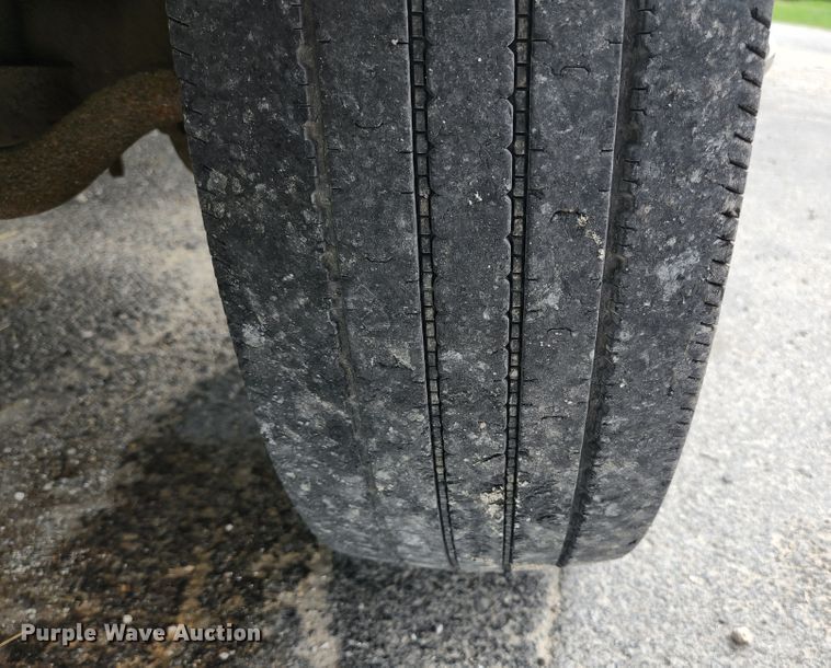 image for item JM9037 2000 Ford F550  dump truck