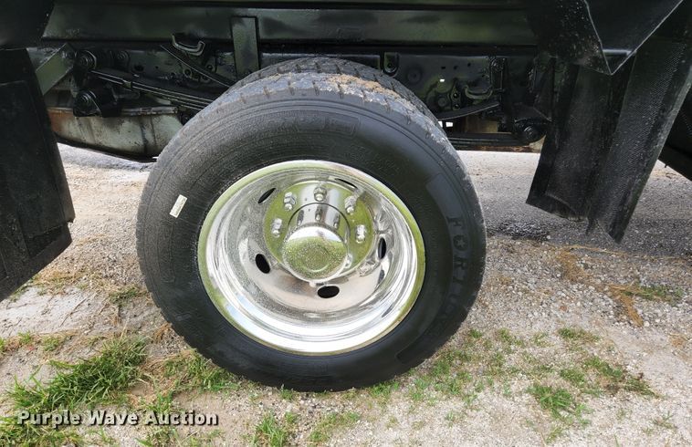 image for item JM9037 2000 Ford F550  dump truck