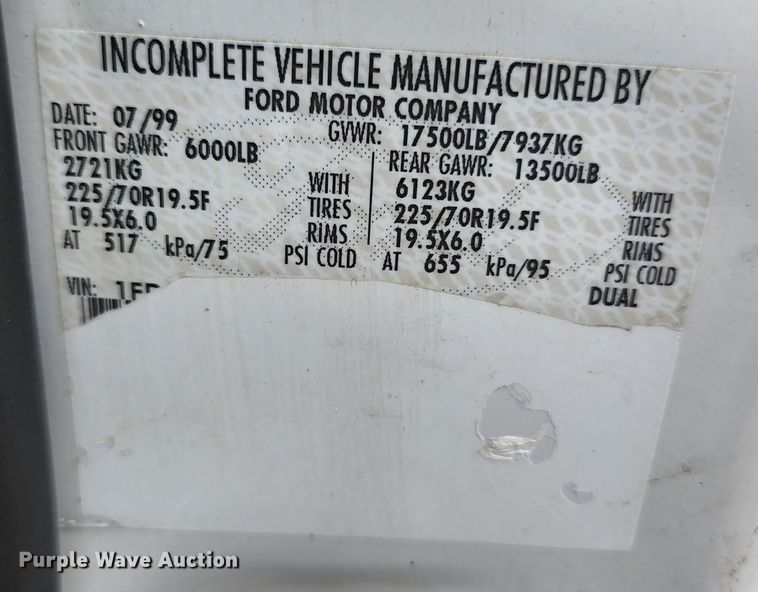 image for item JM9037 2000 Ford F550  dump truck