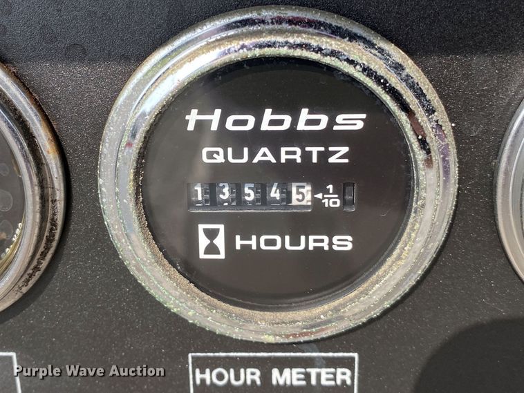 image for item JU9225 2005 Ford F650 Super Duty XL  flatbed truck