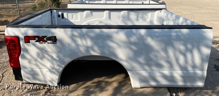 image for item JX9824 Ford F350  pickup truck bed