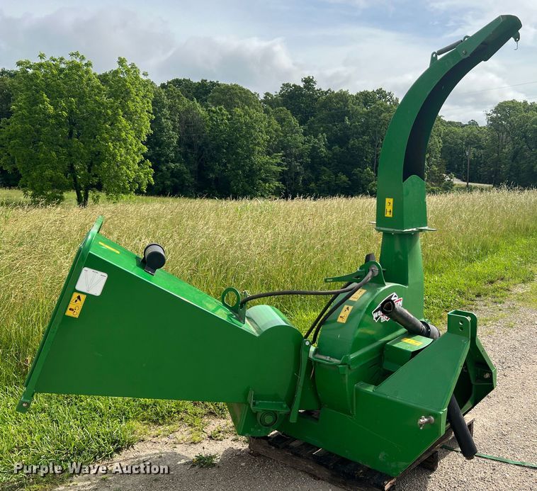 image for item KC9931 Wallenstein BX62R  wood chipper