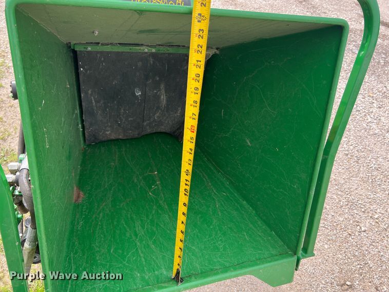 image for item KC9931 Wallenstein BX62R  wood chipper