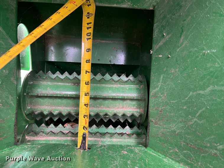 image for item KC9931 Wallenstein BX62R  wood chipper