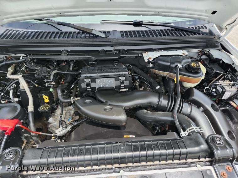 image for item KC9962 2006 Ford F350 Super Duty XL  utility bed pickup truck