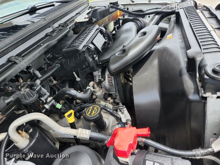 image for item KC9962 2006 Ford F350 Super Duty XL  utility bed pickup truck