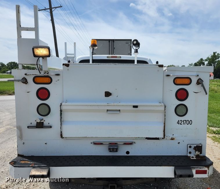 image for item KC9971 2008 Ford F350 Super Duty  SuperCab utility bed pickup truck