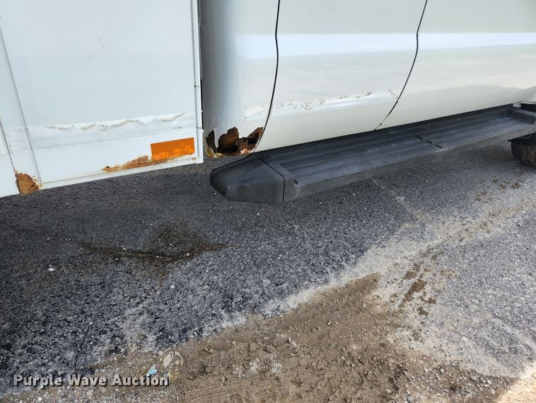 image for item KC9971 2008 Ford F350 Super Duty  SuperCab utility bed pickup truck