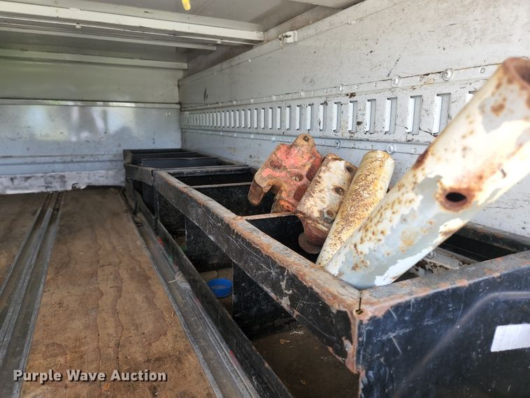 image for item KC9971 2008 Ford F350 Super Duty  SuperCab utility bed pickup truck