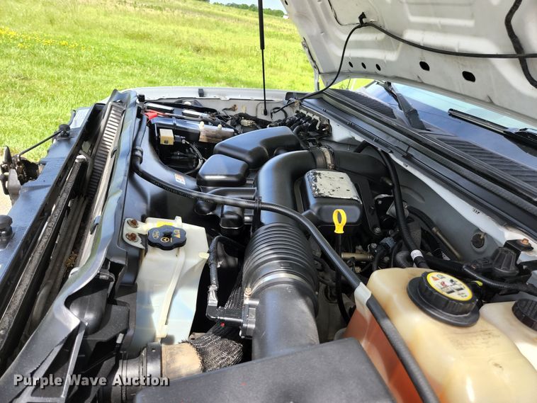 image for item KC9971 2008 Ford F350 Super Duty  SuperCab utility bed pickup truck