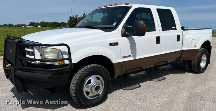 image for item KC9973 2003 Ford F350 Super Duty Lariat  Crew Cab pickup truck