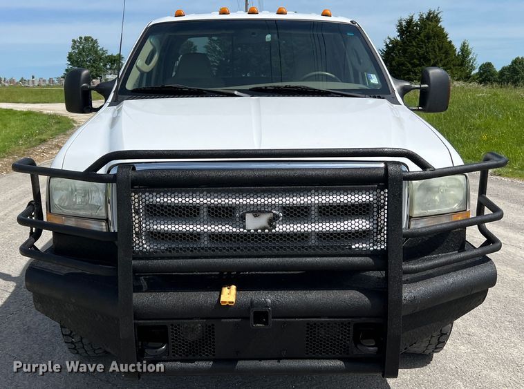 image for item KC9973 2003 Ford F350 Super Duty Lariat  Crew Cab pickup truck