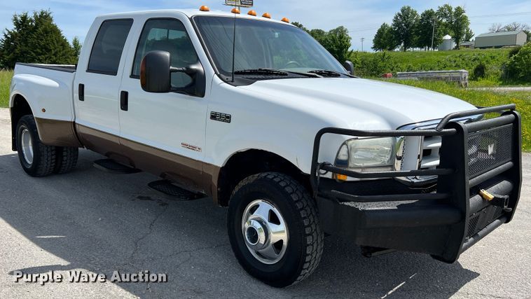 image for item KC9973 2003 Ford F350 Super Duty Lariat  Crew Cab pickup truck