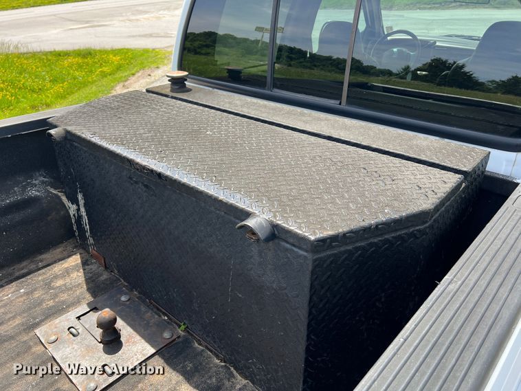 image for item KC9973 2003 Ford F350 Super Duty Lariat  Crew Cab pickup truck