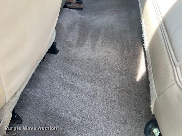 image for item KC9973 2003 Ford F350 Super Duty Lariat  Crew Cab pickup truck