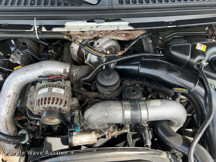 image for item KC9973 2003 Ford F350 Super Duty Lariat  Crew Cab pickup truck