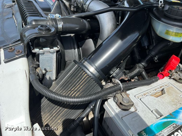 image for item KC9973 2003 Ford F350 Super Duty Lariat  Crew Cab pickup truck