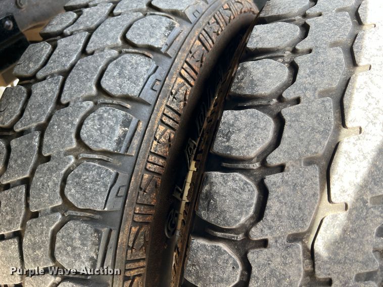 image for item KC9973 2003 Ford F350 Super Duty Lariat  Crew Cab pickup truck