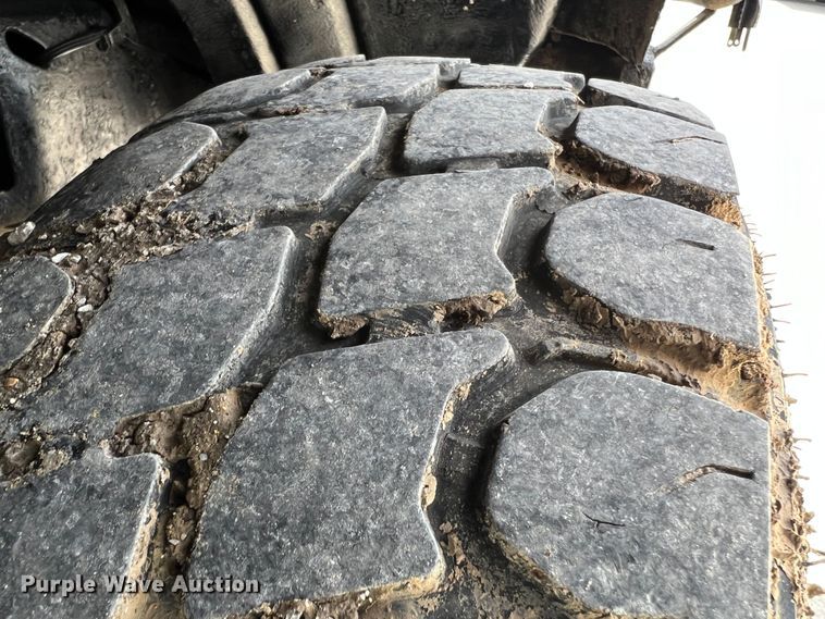 image for item KC9973 2003 Ford F350 Super Duty Lariat  Crew Cab pickup truck