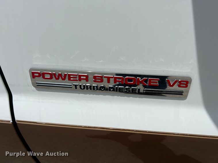 image for item KC9973 2003 Ford F350 Super Duty Lariat  Crew Cab pickup truck