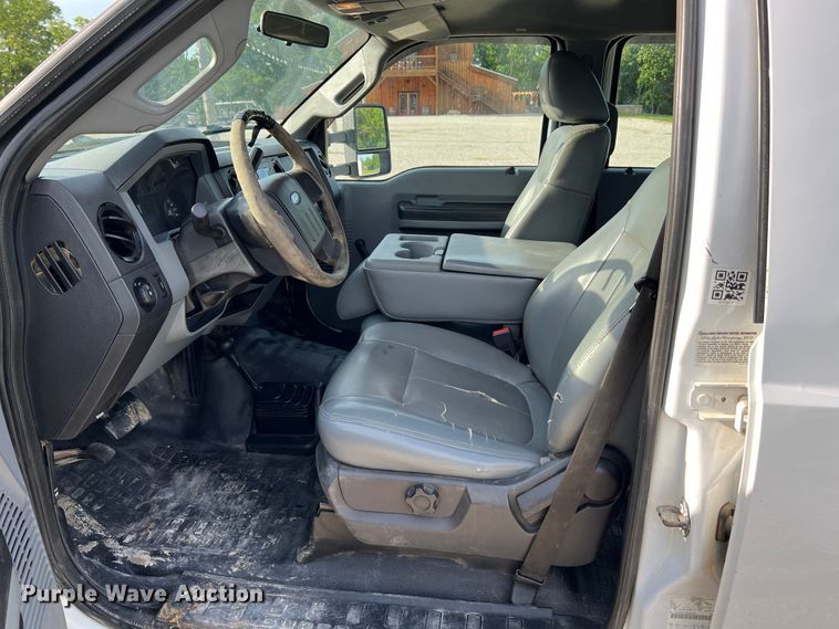 image for item KC9980 2011 Ford F450 Super Duty XL  Crew Cab utility / service truck