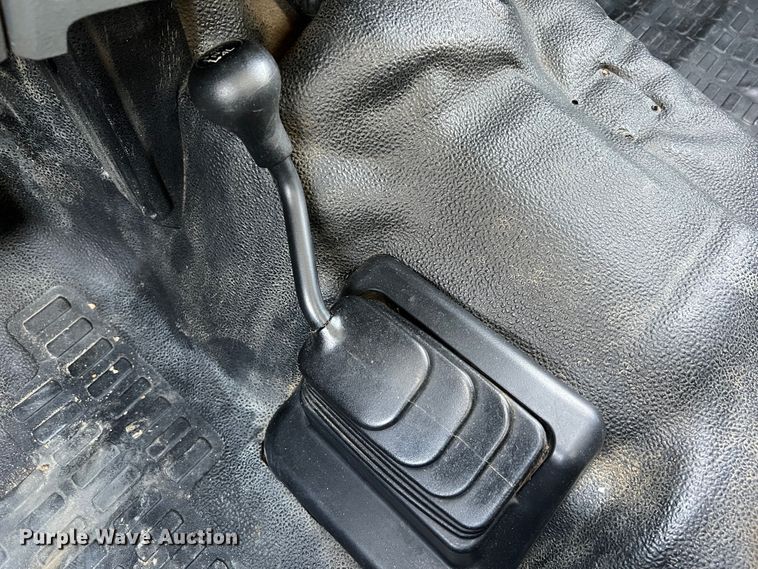 image for item KC9980 2011 Ford F450 Super Duty XL  Crew Cab utility / service truck