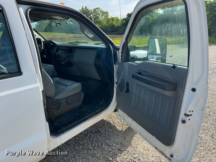 image for item KC9980 2011 Ford F450 Super Duty XL  Crew Cab utility / service truck