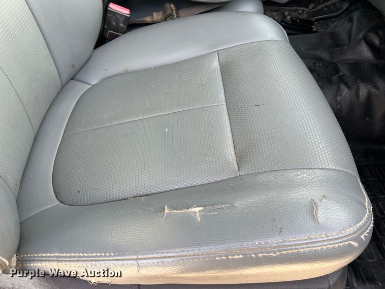 image for item KC9980 2011 Ford F450 Super Duty XL  Crew Cab utility / service truck