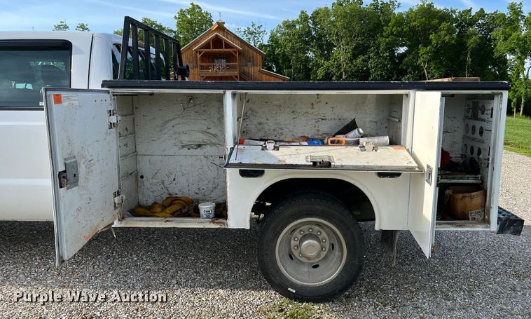 image for item KC9980 2011 Ford F450 Super Duty XL  Crew Cab utility / service truck