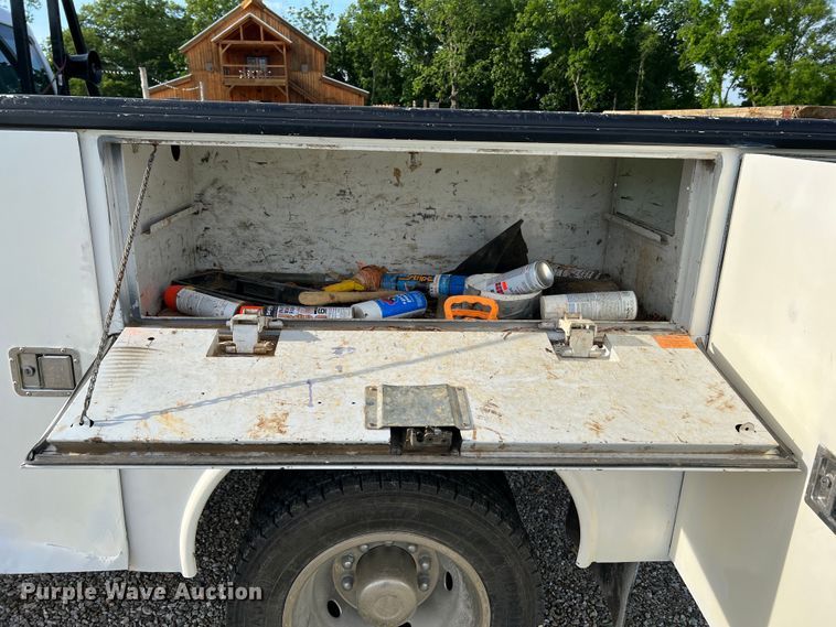 image for item KC9980 2011 Ford F450 Super Duty XL  Crew Cab utility / service truck