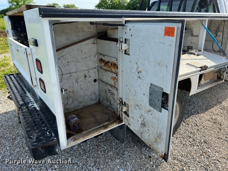 image for item KC9980 2011 Ford F450 Super Duty XL  Crew Cab utility / service truck