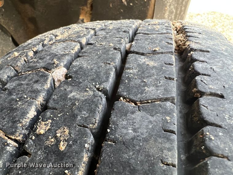 image for item KC9980 2011 Ford F450 Super Duty XL  Crew Cab utility / service truck