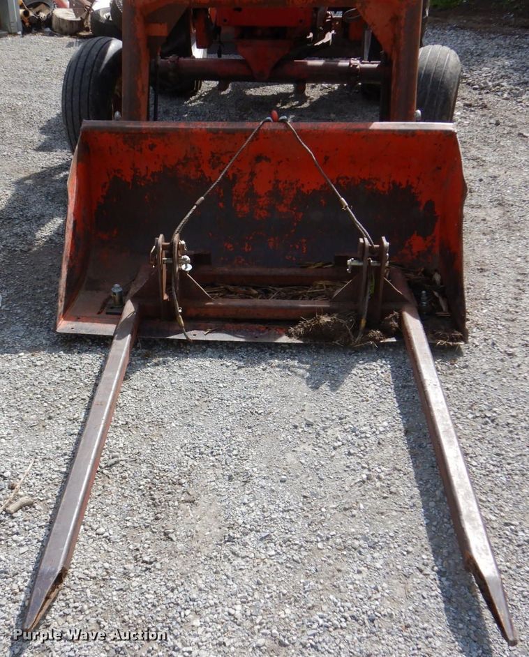 image for item KD9892 Farmall 656  tractor