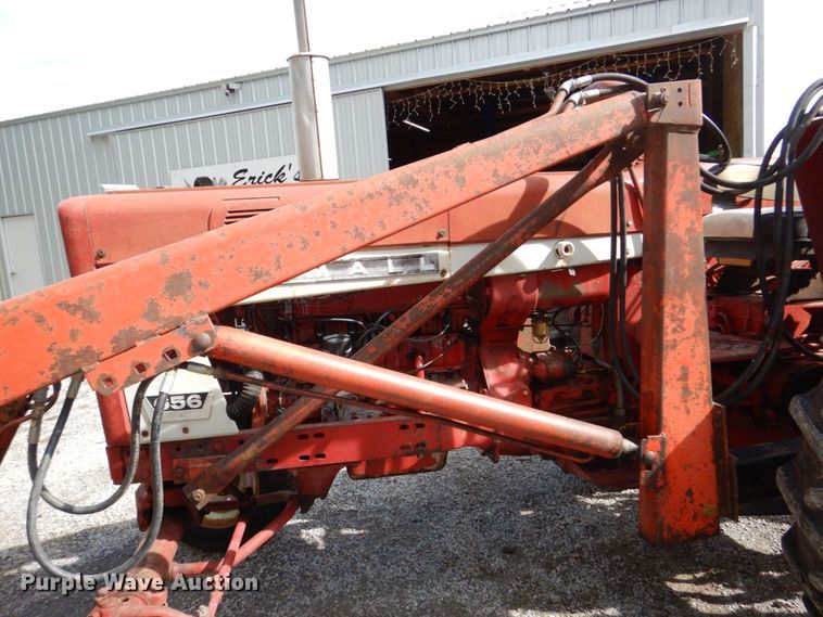 image for item KD9892 Farmall 656  tractor