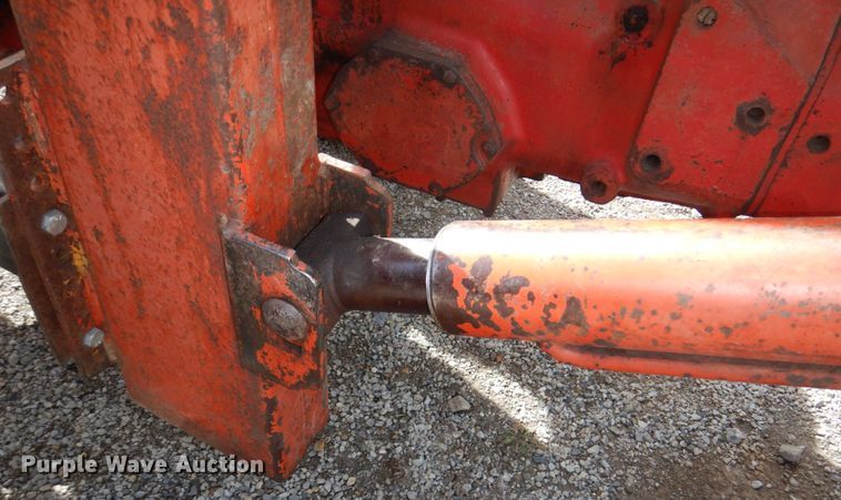 image for item KD9892 Farmall 656  tractor