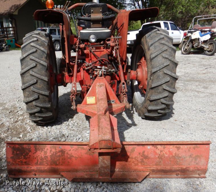 image for item KD9892 Farmall 656  tractor