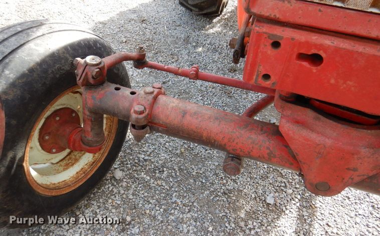 image for item KD9892 Farmall 656  tractor