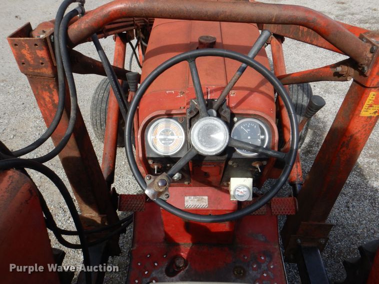 image for item KD9892 Farmall 656  tractor