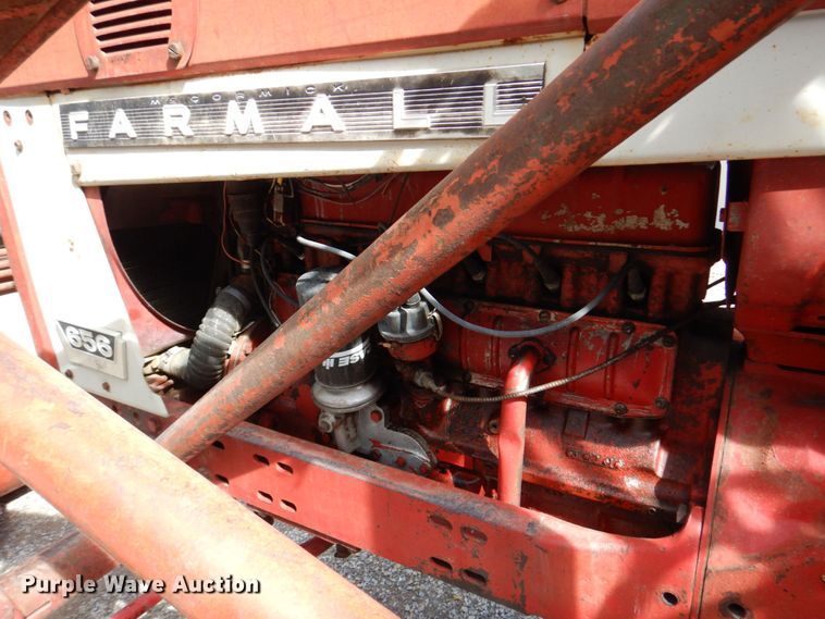 image for item KD9892 Farmall 656  tractor