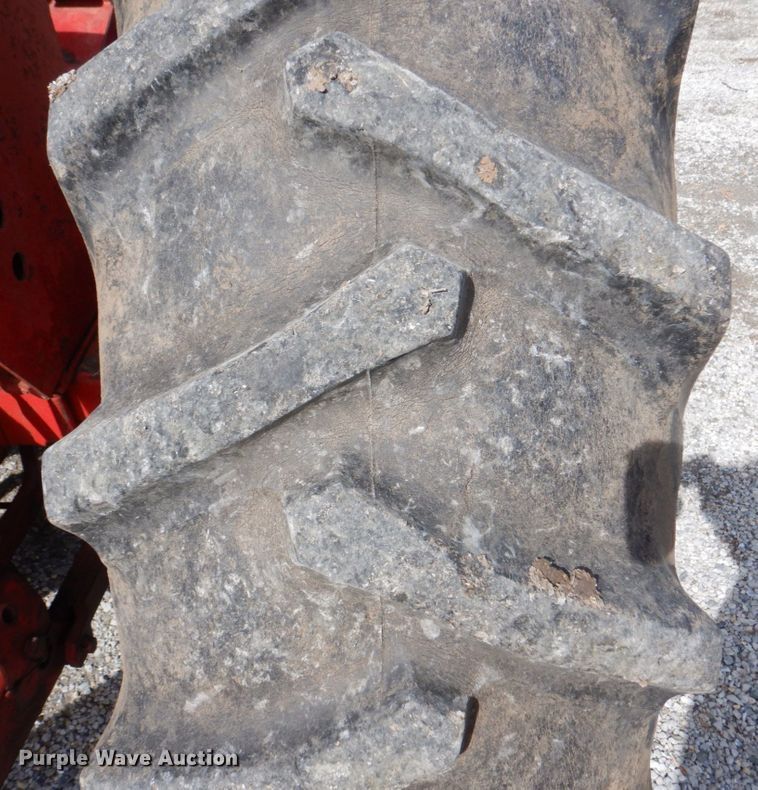 image for item KD9892 Farmall 656  tractor