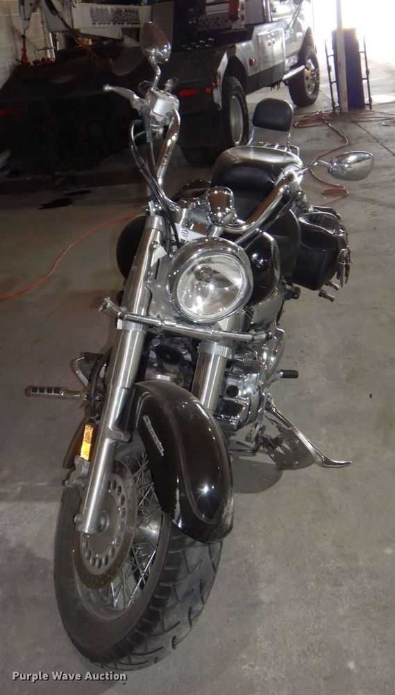 image for item KD9893 2003 Yamaha XVS1100  motorcycle