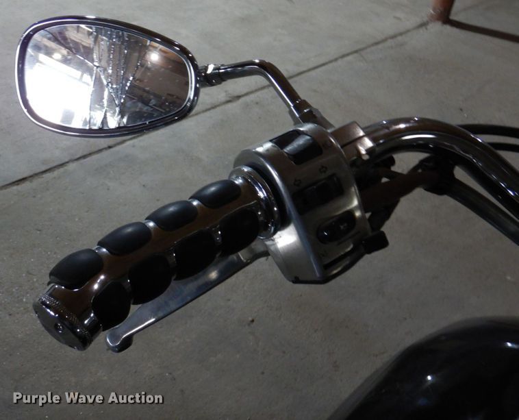 image for item KD9893 2003 Yamaha XVS1100  motorcycle