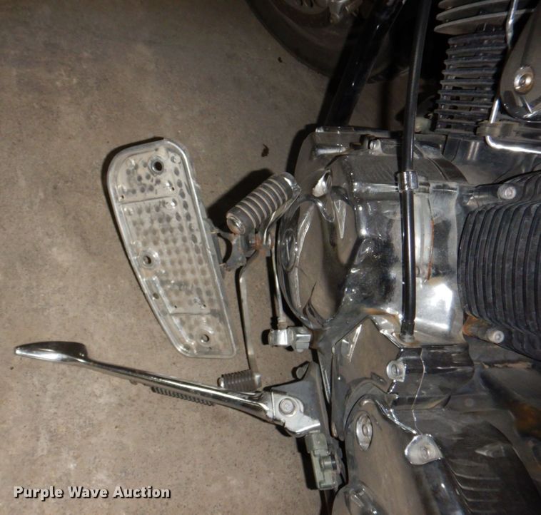 image for item KD9893 2003 Yamaha XVS1100  motorcycle