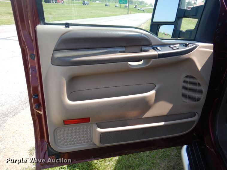 image for item KR9349 1999 Ford F350 Super Duty XLT  SuperCab pickup truck