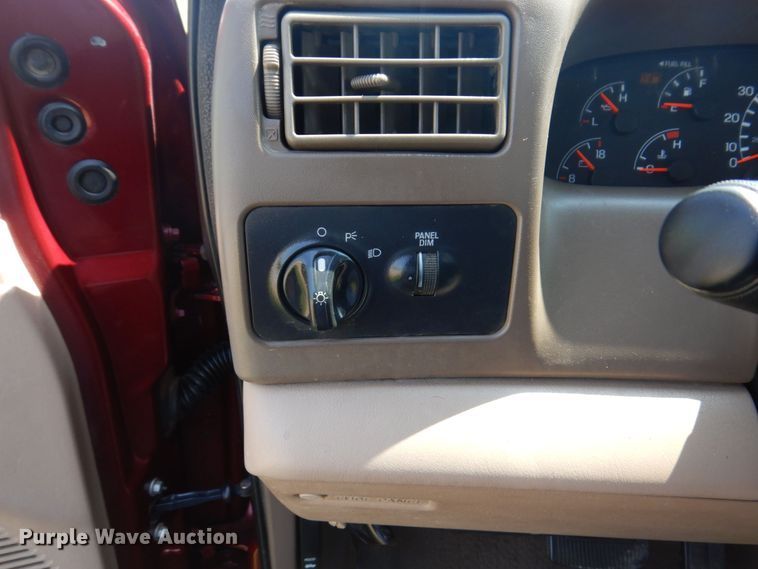 image for item KR9349 1999 Ford F350 Super Duty XLT  SuperCab pickup truck