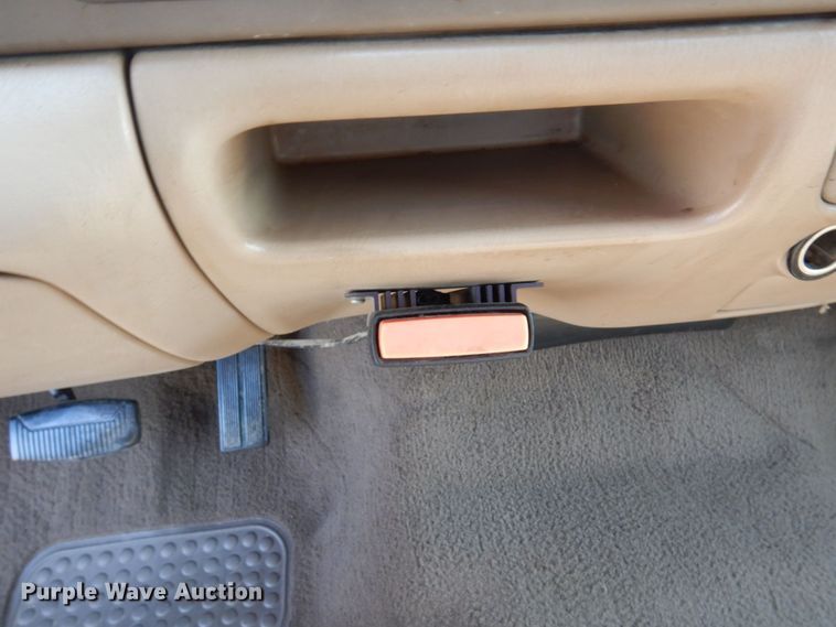 image for item KR9349 1999 Ford F350 Super Duty XLT  SuperCab pickup truck