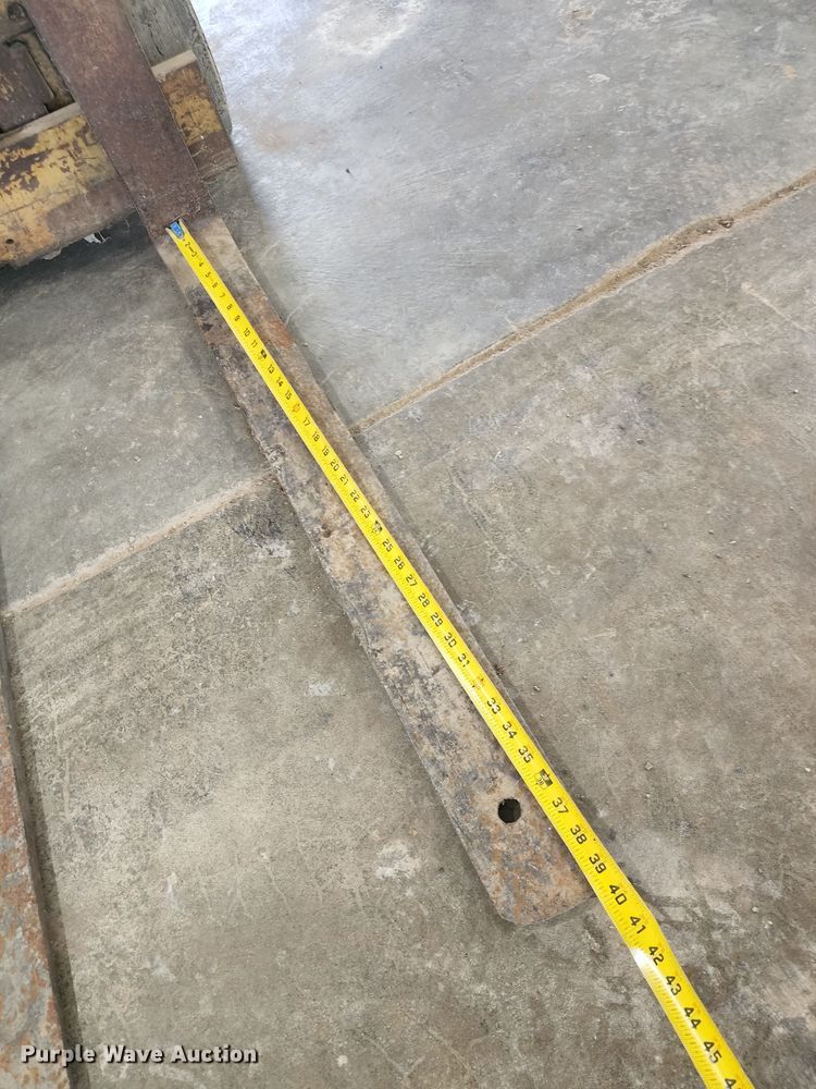 image for item KT9894 Yale GLC030UAD071  forklift