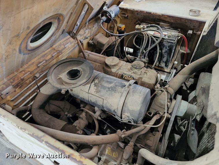 image for item KT9894 Yale GLC030UAD071  forklift